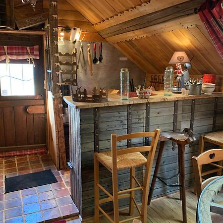 Gite "Le Refuge" Dans Un Domaine De 7Ha Au Calme Vimoutiers Luaran gambar
