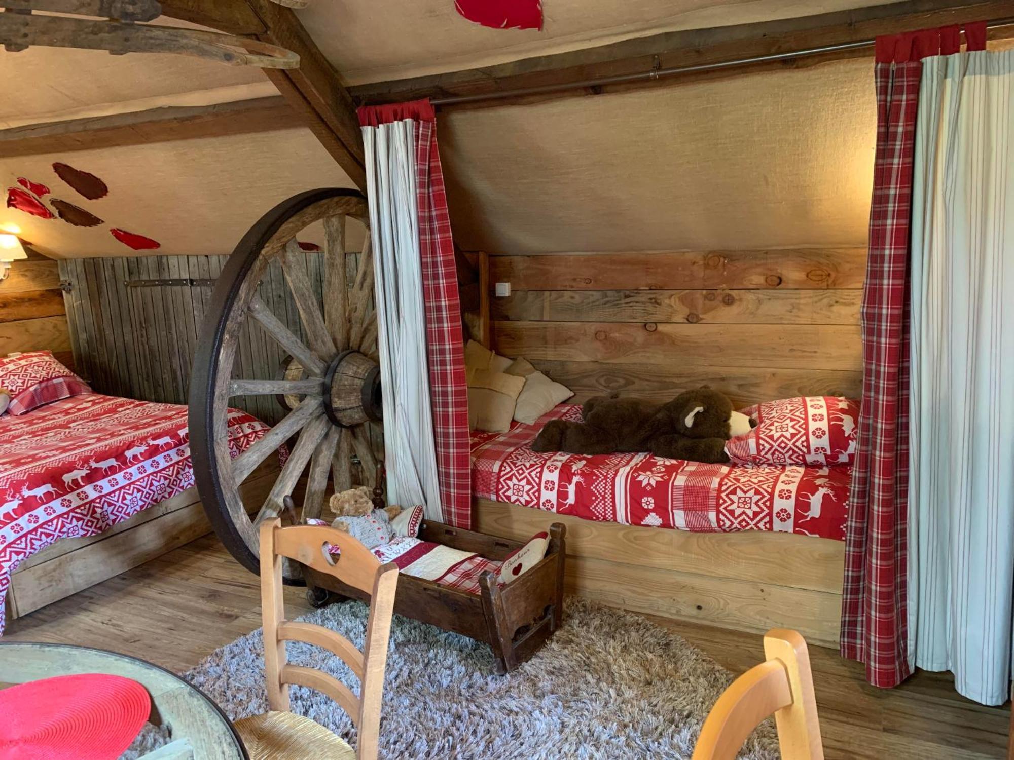 Gite "Le Refuge" Dans Un Domaine De 7Ha Au Calme Vimoutiers Luaran gambar